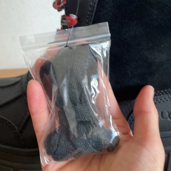 UGG Ashton Addie Boots Black US Women Size 8.5/UK 6.5/EU 39.5 - Picture 11 of 14